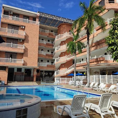 Zahira Hotel מלגאר מראה חיצוני תמונה